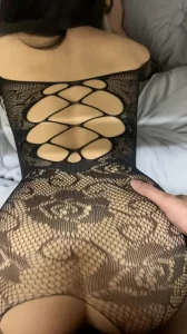 [原创] 继续后入人妻下属